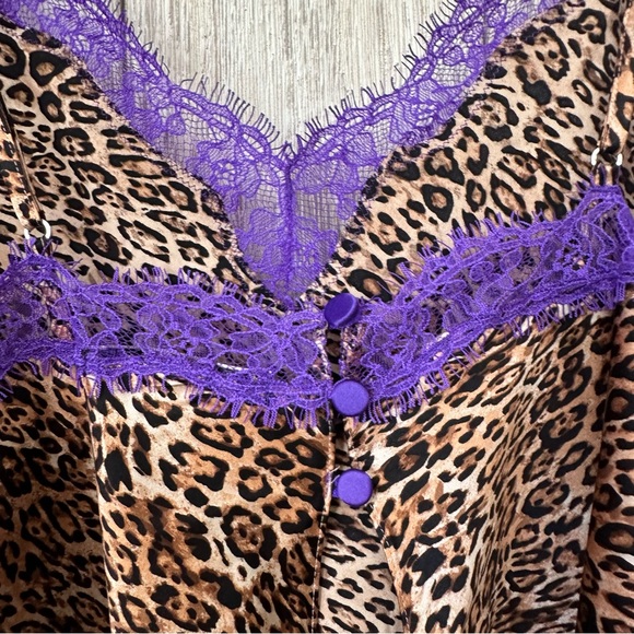 Victoria’s Secret Leopard Print Lace Trim Camisole - Picture 8 of 14